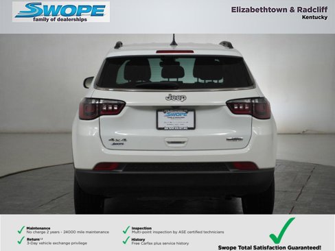 Used 2022 Jeep Compass Latitude image 4