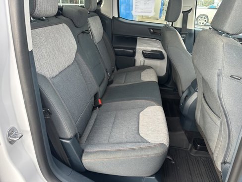 Used 2022 Ford Maverick XLT image 11