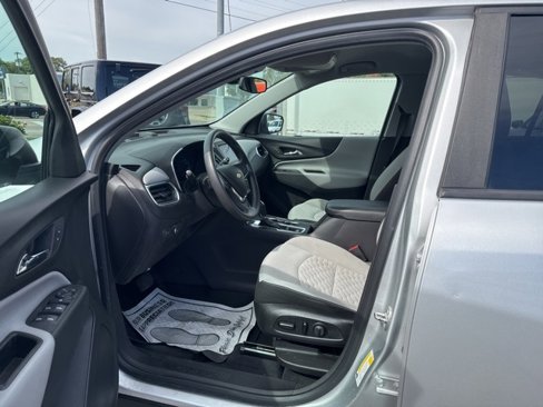 Used 2021 Chevrolet Equinox LS w/ LS Convenience Package image 13