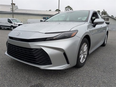 Used 2025 Toyota Camry Hybrid image 7
