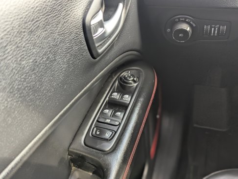 Used 2021 Jeep Compass Trailhawk w/ Sun and Sound Group image 35