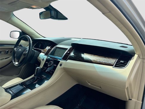 Used 2017 Ford Taurus Limited image 32