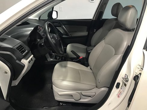 Used 2015 Subaru Forester 2.5i image 10