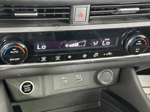 Used 2023 Nissan Rogue SV image 20