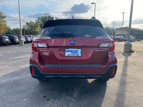 Used 2018 Subaru Outback 2.5i Limited image 6