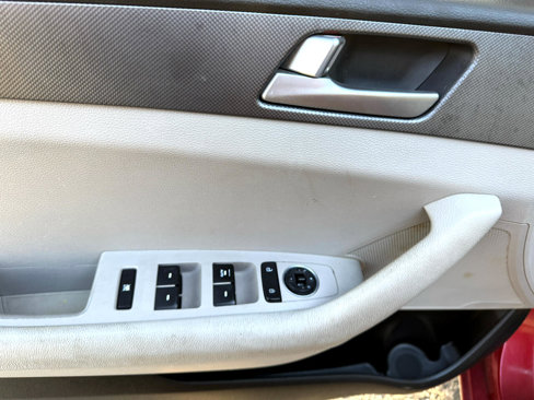 Used 2016 Hyundai Sonata SE image 23