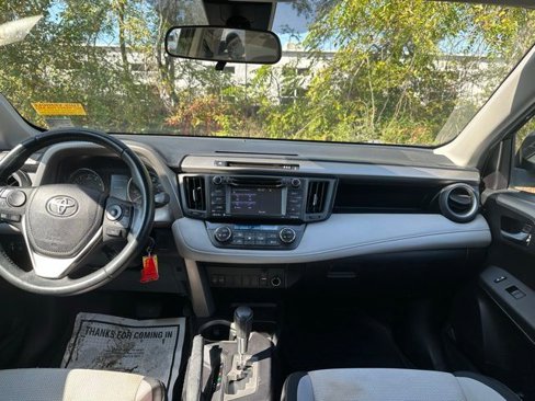 Used 2017 Toyota RAV4 XLE image 28