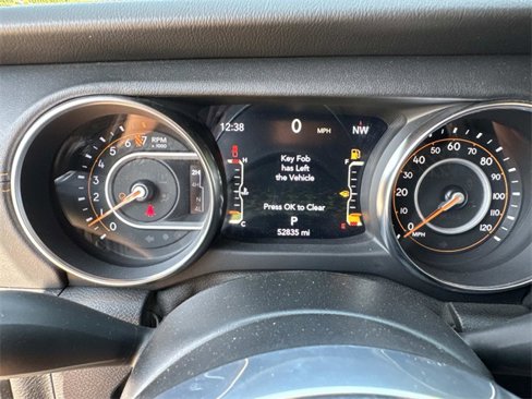 Used 2021 Jeep Gladiator Overland image 28