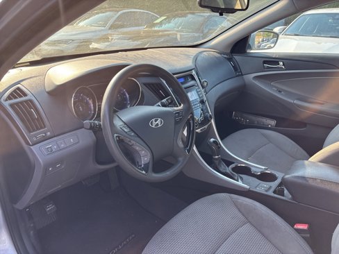 Used 2013 Hyundai Sonata GLS w/ Popular Equipment Pkg image 3