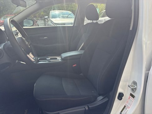Used 2024 Nissan Sentra SV image 35