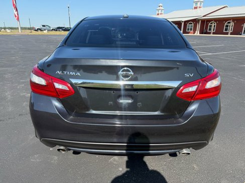 Used 2016 Nissan Altima 2.5 SV image 6