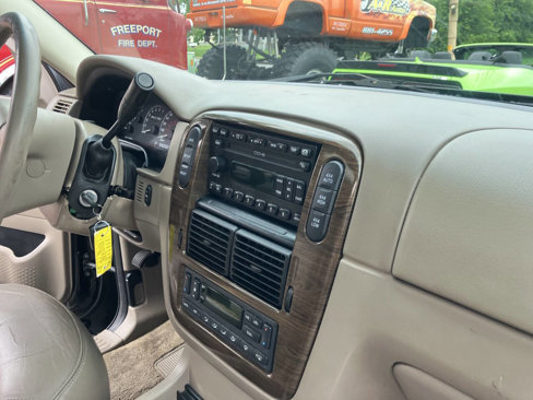 Used 2002 Ford Explorer Eddie Bauer image 26