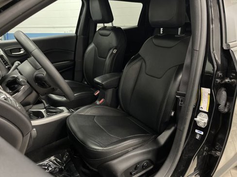 Used 2021 Jeep Compass 80th Special Edition image 4