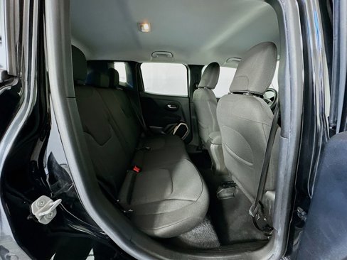 Used 2016 Jeep Renegade Latitude image 25