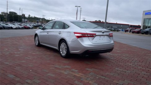 Used 2013 Toyota Avalon XLE Premium image 8