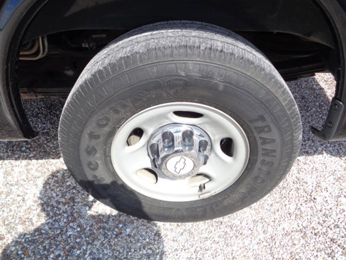 Used 2017 Chevrolet Express 3500 LT w/ LT Preferred Equipment Group image 16
