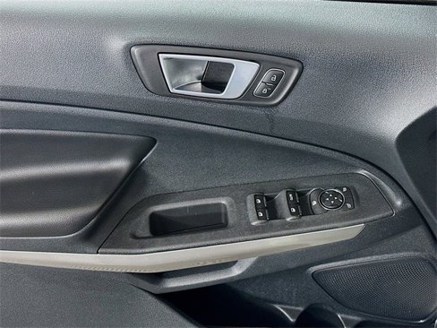 Used 2020 Ford EcoSport Titanium image 18