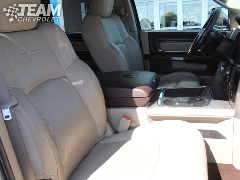 Used 2016 RAM 1500 Laramie w/ Convenience Group image 28