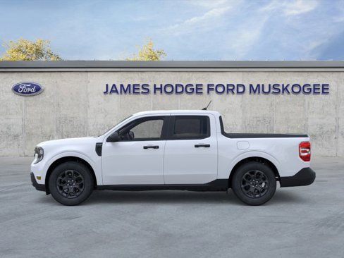 New 2025 Ford Maverick XLT image 3