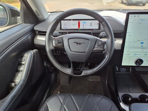 Used 2023 Ford Mustang Mach-E Select image 23