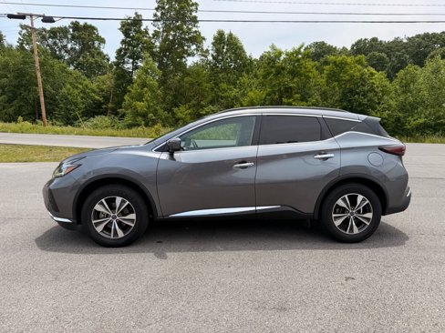 Used 2023 Nissan Murano SV image 2