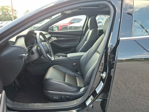 Certified 2021 MAZDA MAZDA3 Hatchback w/Premium Plus Pkg image 14