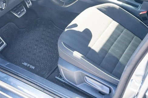 Certified 2023 Volkswagen Jetta Sport image 27