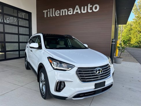 Used 2017 Hyundai Santa Fe Limited image 1
