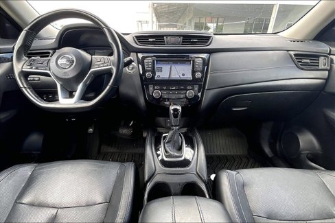 Used 2017 Nissan Rogue SL image 7