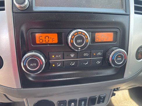 Used 2020 Nissan Frontier SV image 20