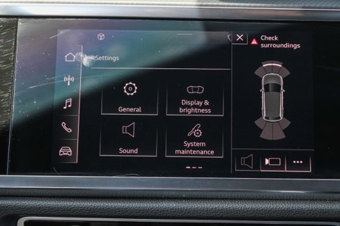Used 2022 Audi Q3 2.0T Premium w/ Convenience Package image 16