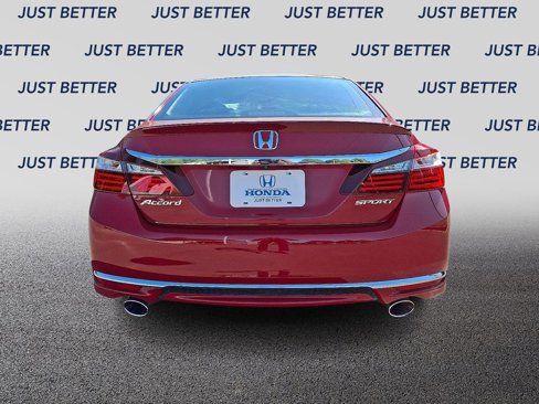 Used 2017 Honda Accord Sport image 5
