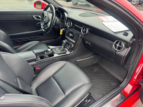 Used 2015 Mercedes-Benz SLK 350 image 18