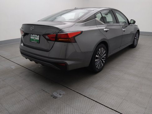 Used 2023 Nissan Altima 2.5 SV image 9