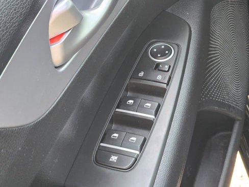 Used 2023 Kia Forte LX image 18
