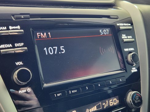 Used 2017 Nissan Murano S image 24