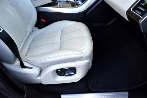 Used 2015 Land Rover Range Rover Sport HSE image 30