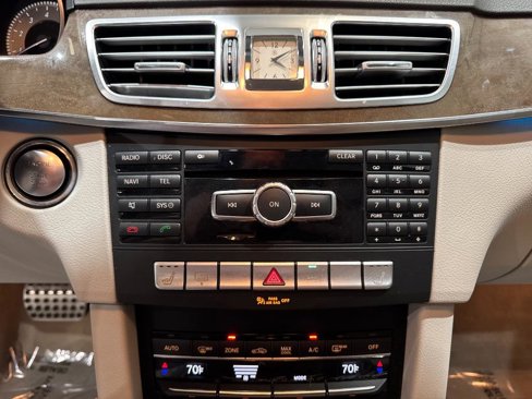 Used 2014 Mercedes-Benz E 350 Sedan image 41