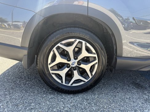 Used 2021 Subaru Forester Premium image 19