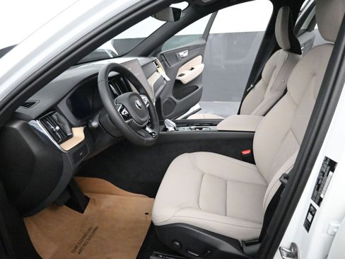 New 2026 Volvo XC60 B5 Core w/ Climate Package image 13