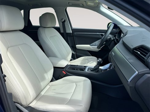 New 2025 Audi Q3 2.0T Premium image 15