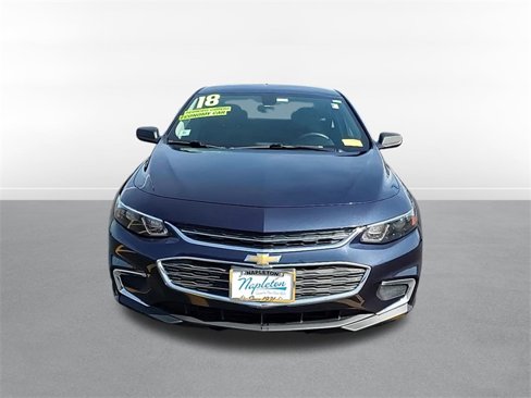 Used 2018 Chevrolet Malibu LS image 2