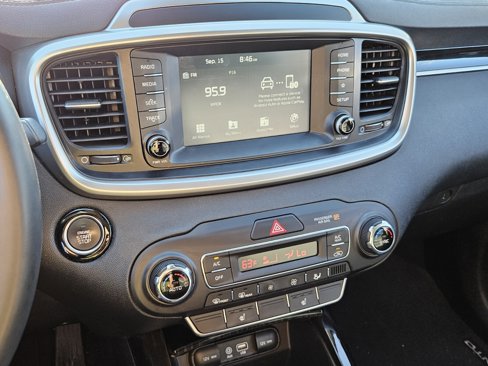 Used 2020 Kia Sorento EX image 33