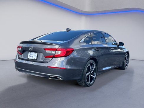 Used 2018 Honda Accord Sport image 10