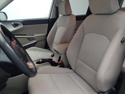 Used 2020 Kia Soul LX image 17