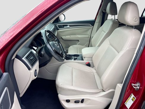 Used 2019 Volkswagen Atlas SE w/ Panoramic Sunroof Package image 16