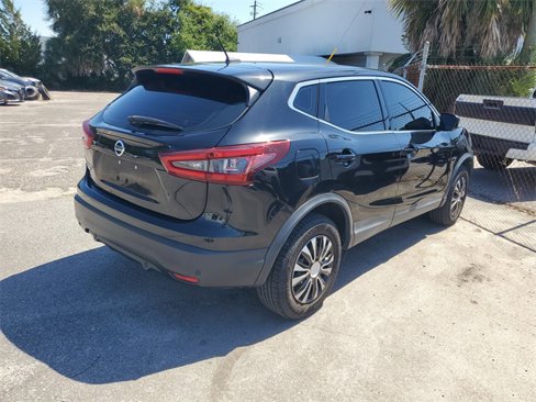Certified 2020 Nissan Rogue Sport S image 4