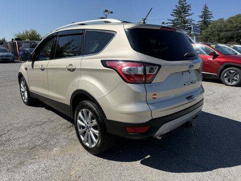 Used 2018 Ford Escape Titanium image 5