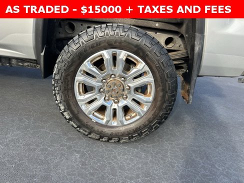 Used 2015 GMC Sierra 2500 SLT w/ Suspension Package, Off-Road image 10