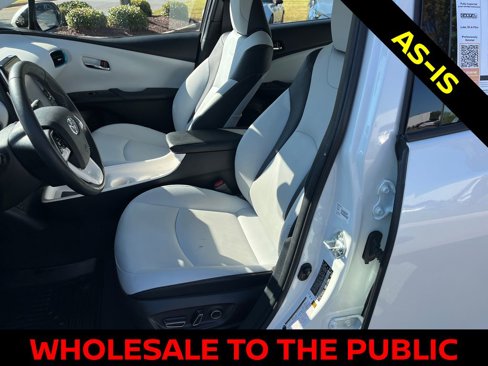 Used 2018 Toyota Prius Prime Advanced image 12